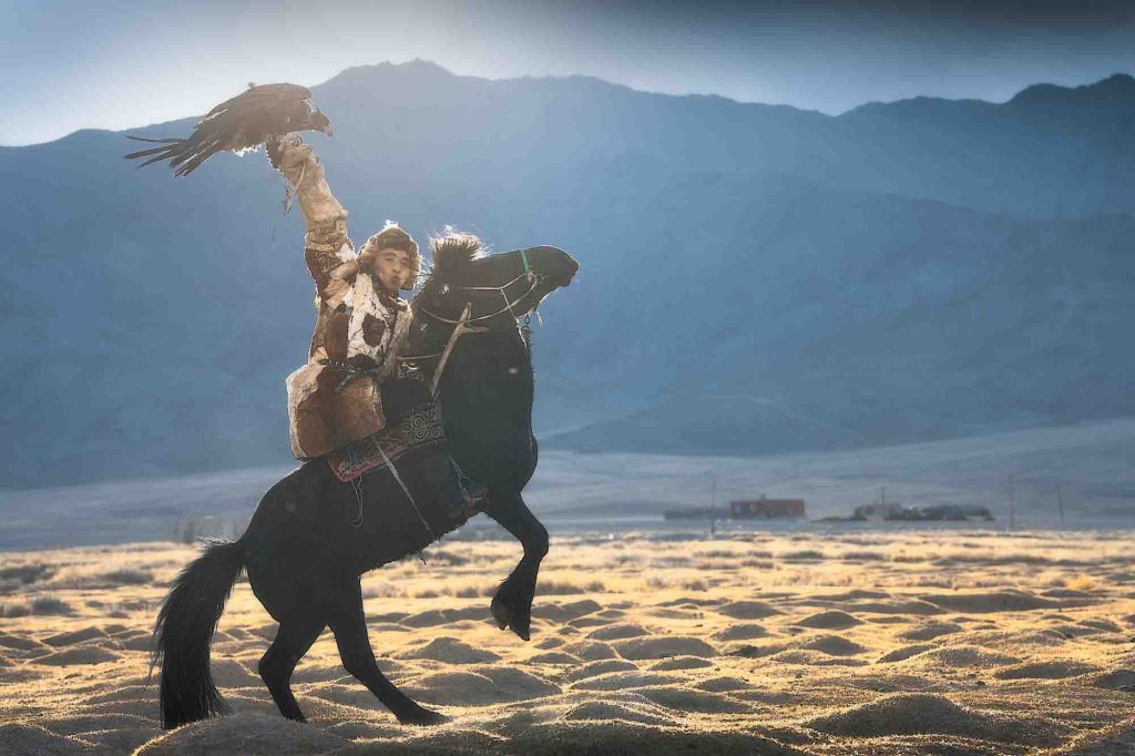 phototour, firstclass, tournhiepanh, mong co, mongolia, eagle, dai bang